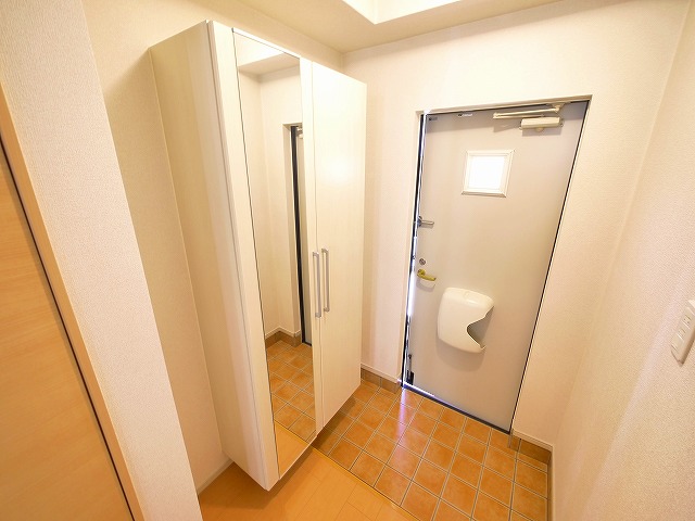 玄関　シンプルで使いやすい玄関です