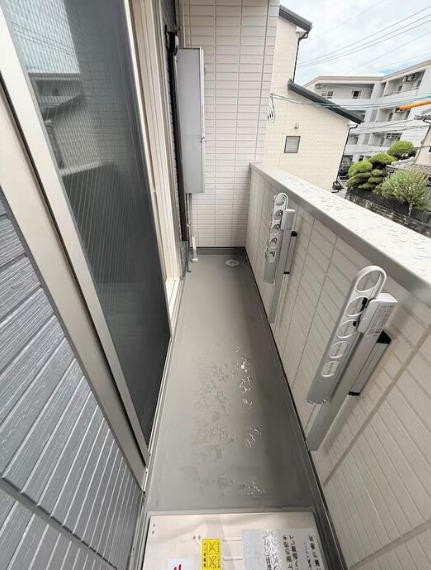 バルコニー　同物件参考資料