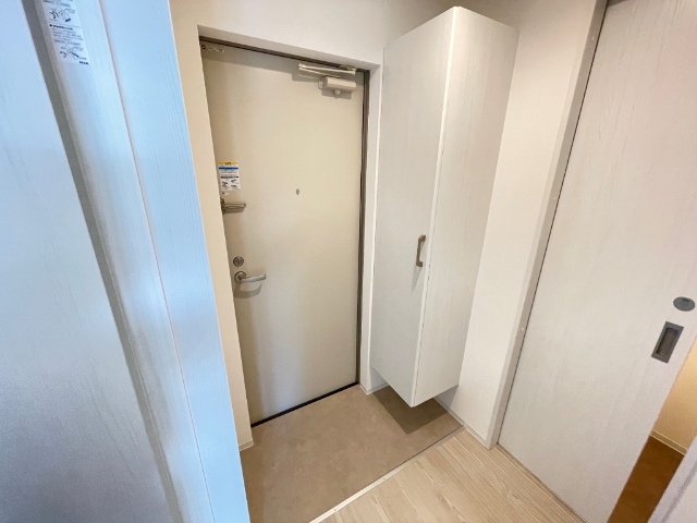 玄関　下駄箱付きの玄関です
