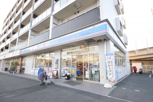 コンビニ　ローソン戸塚川上町店（コンビニ）まで1098m