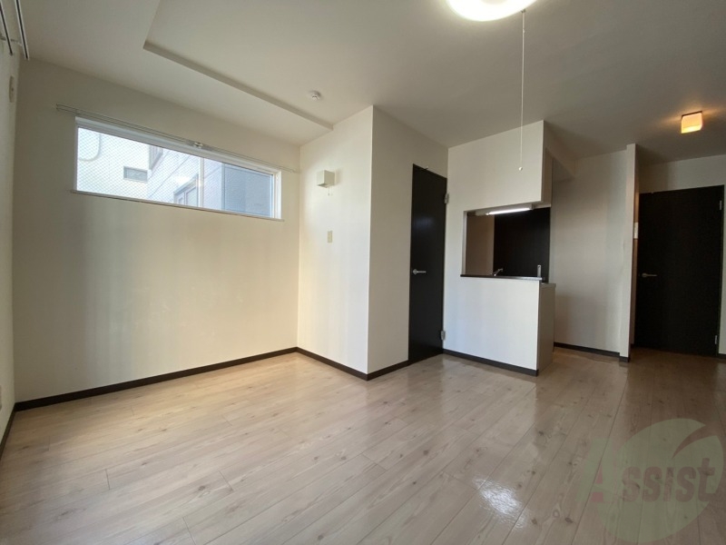 居室・リビング　広くてキレイなお部屋が広がっていて、充実した生活が送れそう。