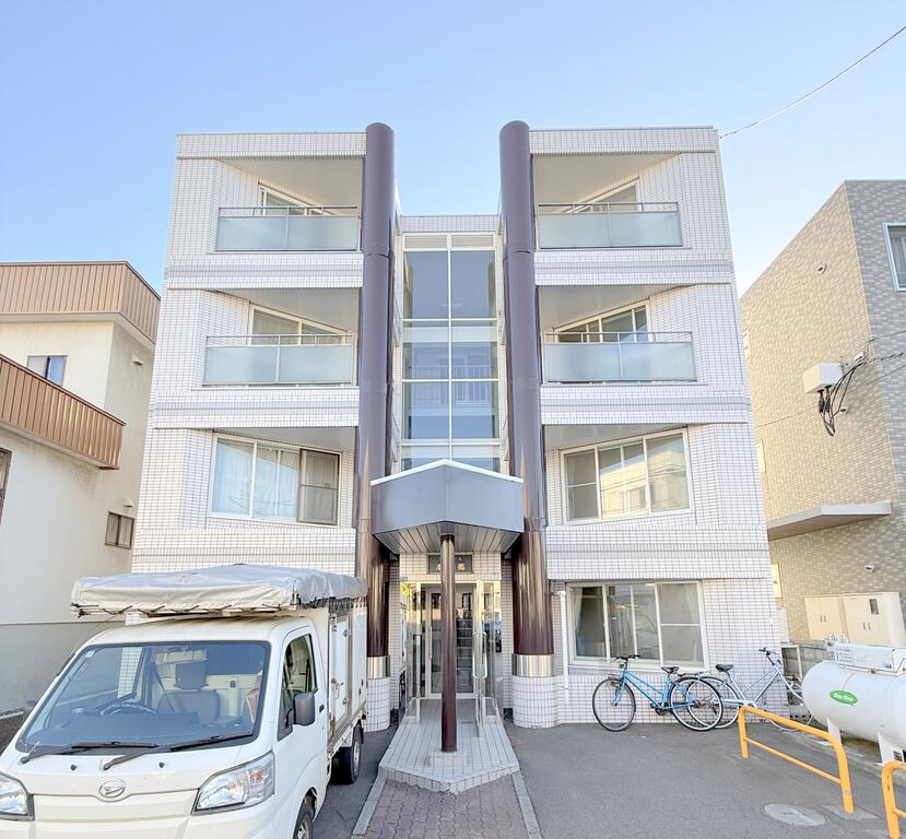 建物外観　☆物件名【プレジール本郷】とお伝え下さい！
