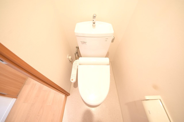 フォレストガーデン今福鶴見4のトイレ写真