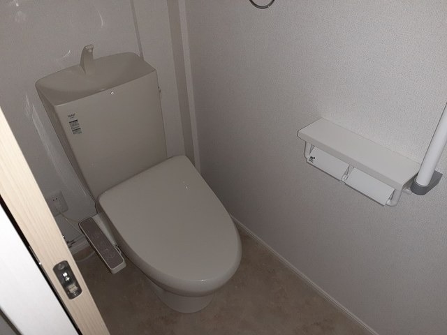 トイレ　図面と現状に相違がある場合には現状を優先