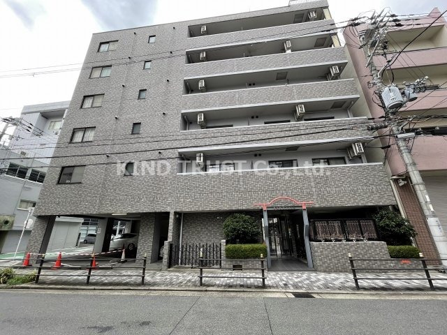 建物外観　外観は落ち着いています