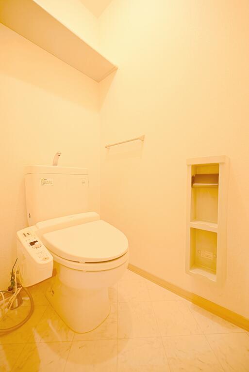 ＪＲ山陽本線 天神川駅 徒歩18分 2階建 築21年のトイレ写真