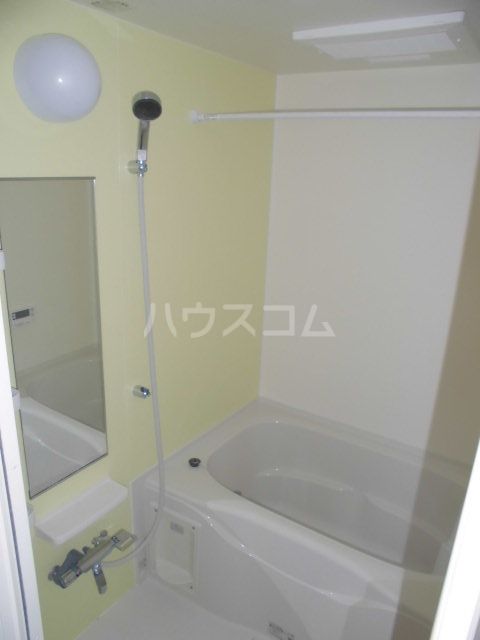 ＪＲ東海道本線 藤枝駅 徒歩2分 2階建 築12年の風呂写真