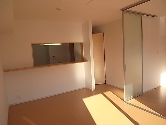 フォレストハイムの居間写真