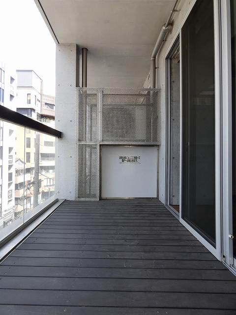 バルコニー　バルコニー