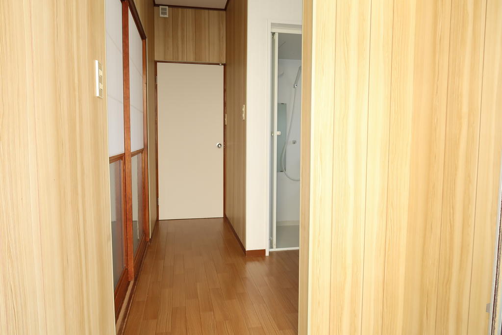 西坂貸家の玄関写真