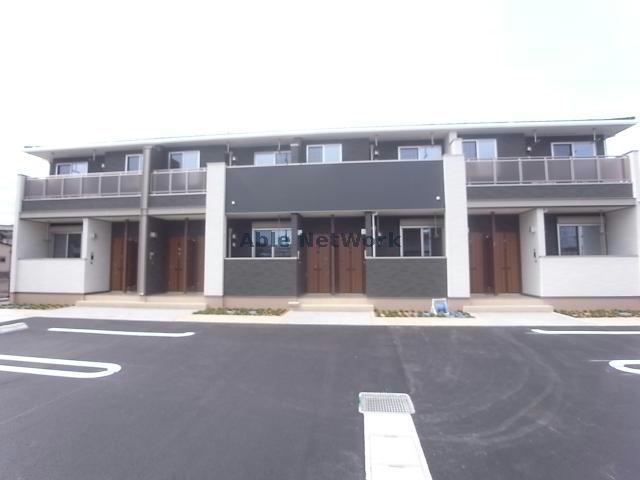 大垣市赤坂町のアパートの建物外観