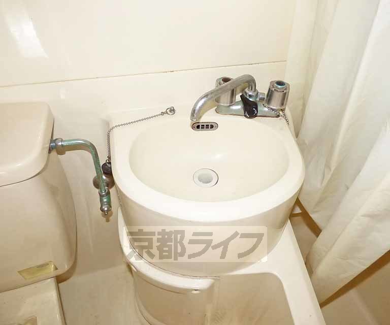 洗面設備　洗面台です。