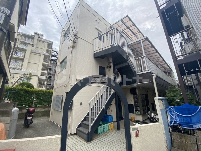 東京都足立区中央本町３（アパート）の賃貸物件の外観