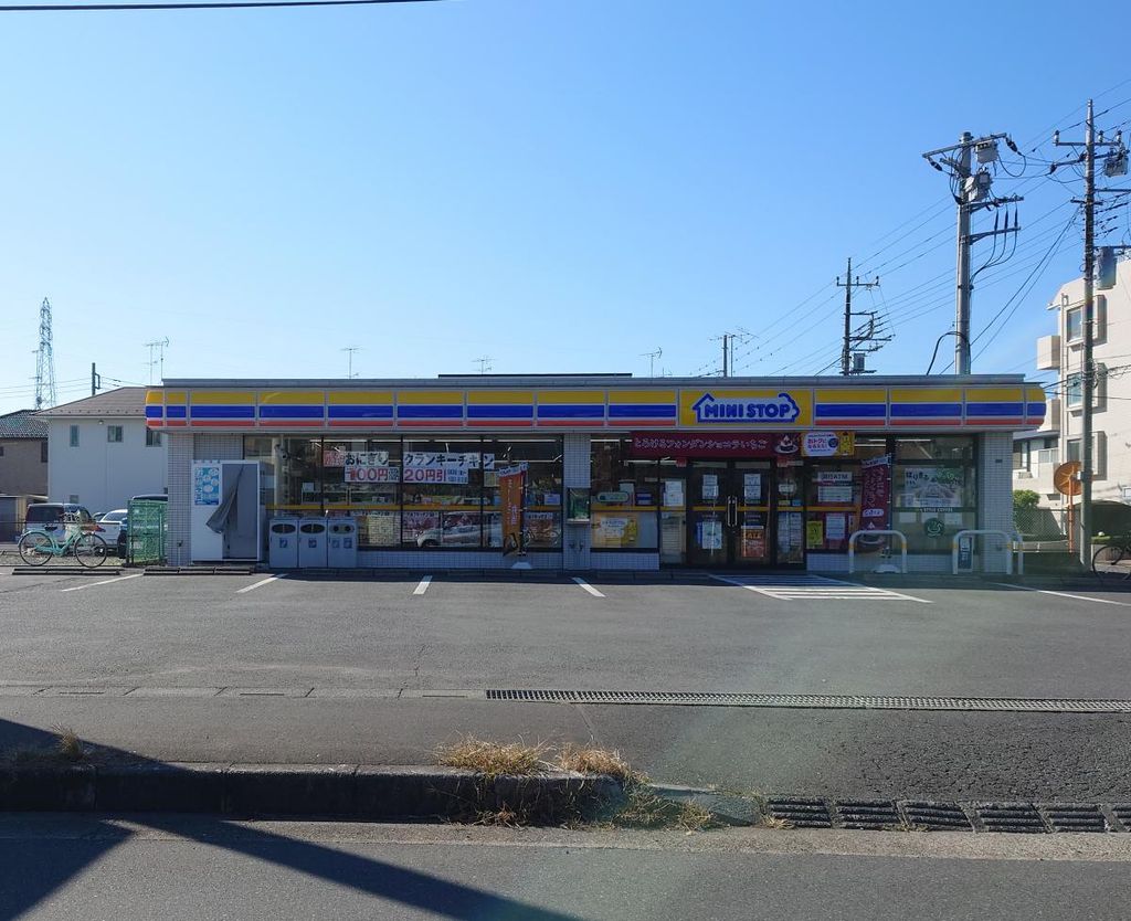 コンビニ　ミニストップ 吹上富士見店（コンビニ）まで690m