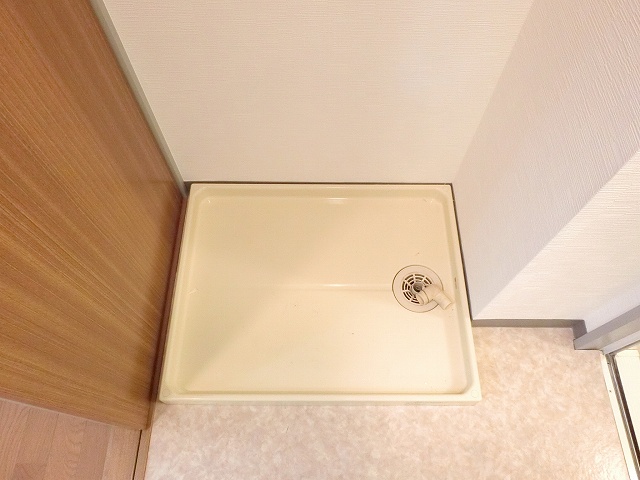 その他設備　洗濯機置場(同タイプの他の部屋の写真です)
