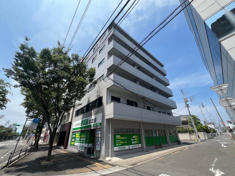 高松市番町のマンションの建物外観