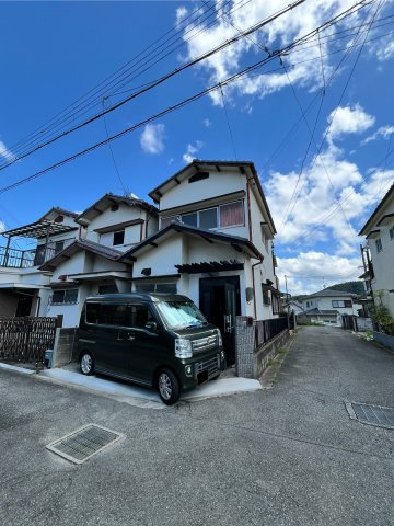 新田3丁目9-3戸建の建物外観