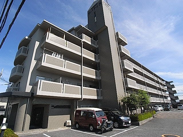 【大和高田市土庫のマンションの建物外観】