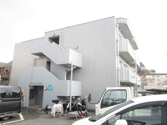 町田市三輪町のマンションの建物外観