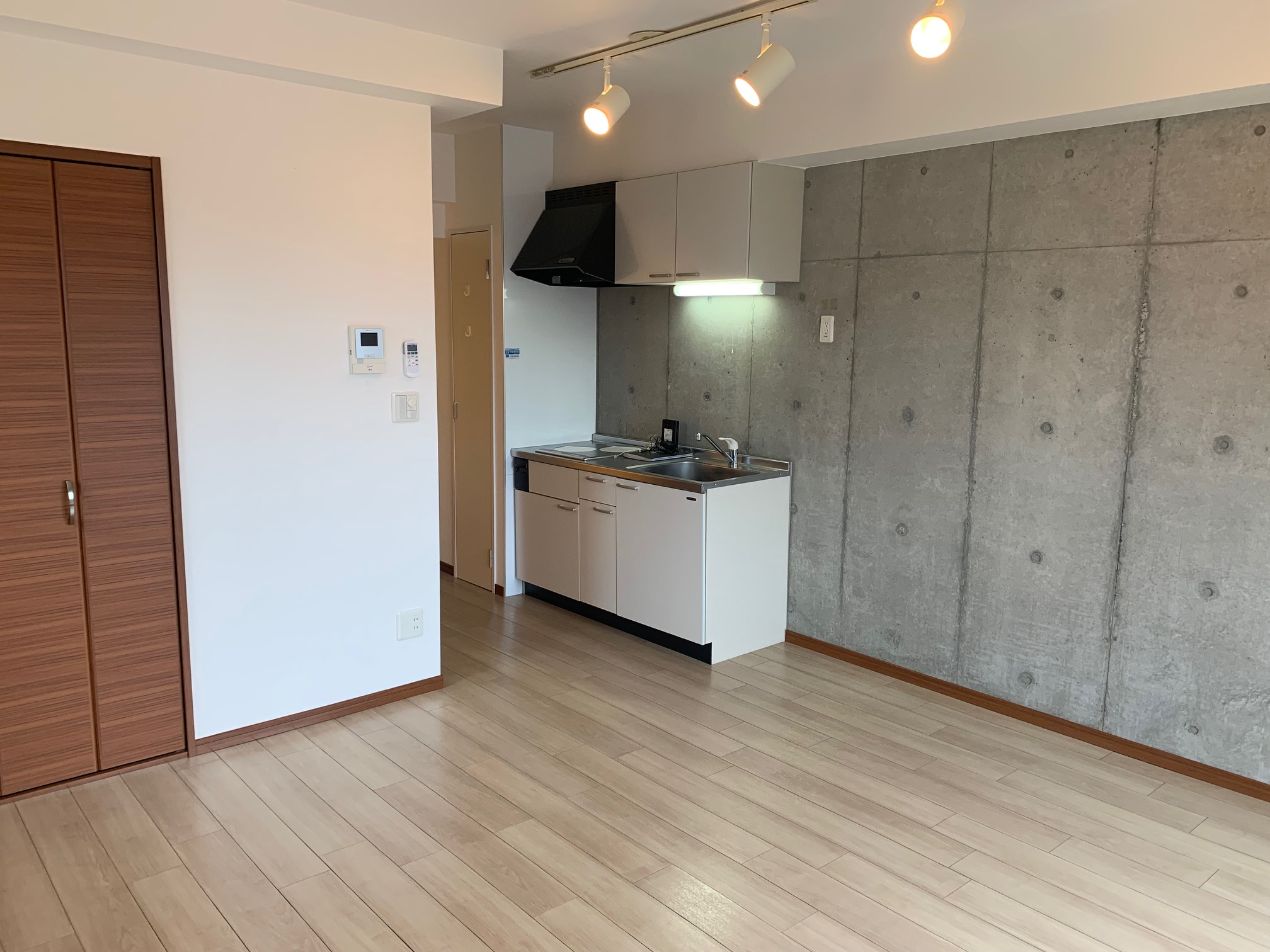 居室・リビング　広々ワンルーム