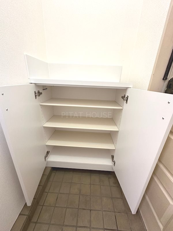 収納　シューズボックス