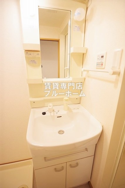 洗面設備　独立洗面台あります！