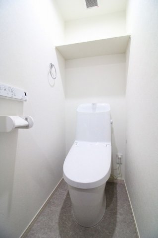 トイレ　建築途中の為、イメージ写真となります。