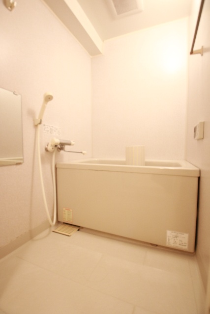 バス・シャワールーム　※別室の参考写真の為、現況優先です。