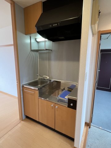 キッチン　※別部屋参考写真
