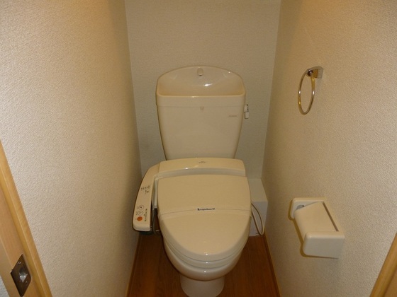 レオパレス東島田のトイレ写真