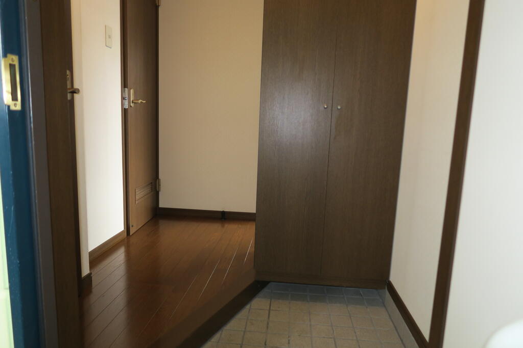 玄関　シューズBOX有り