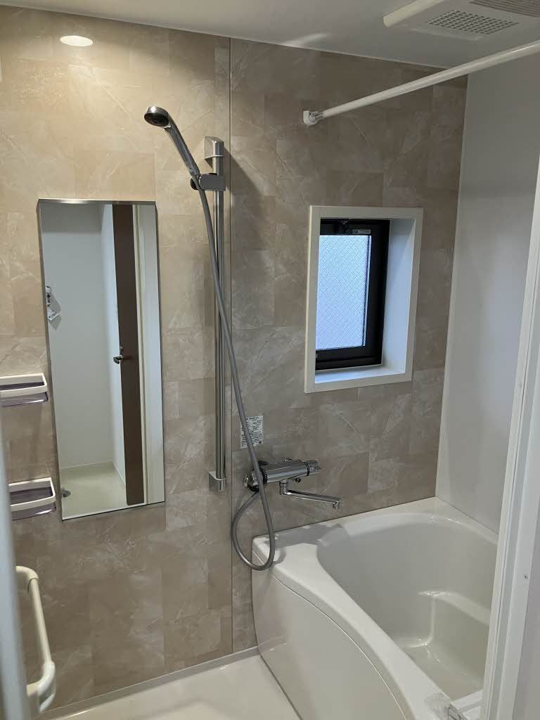 バス・シャワールーム　浴室