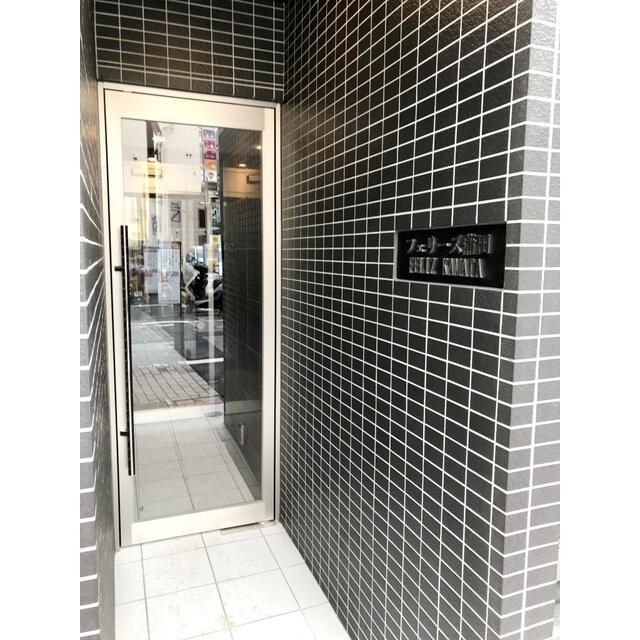 エントランス　清潔なエントランスです