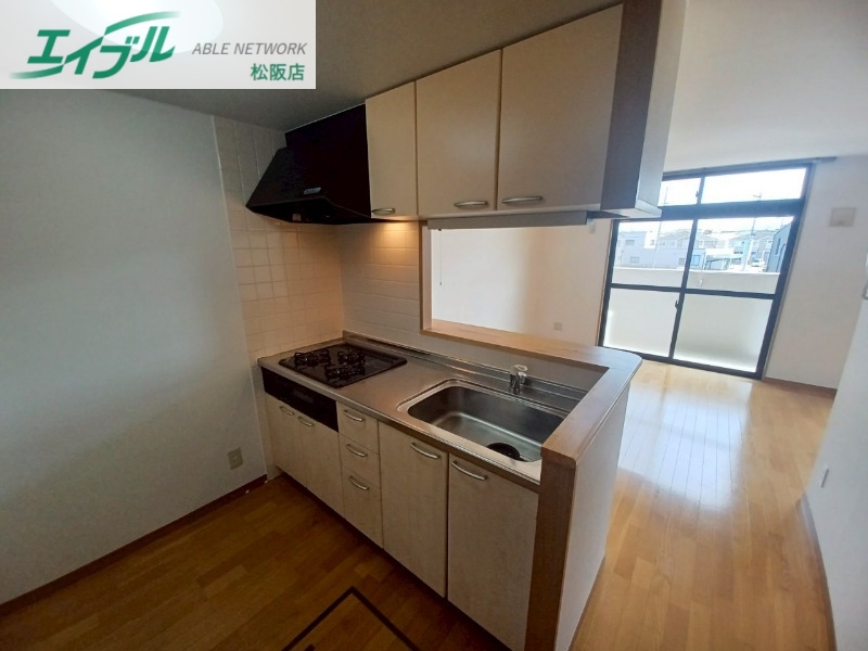 キッチン　別部屋写真です