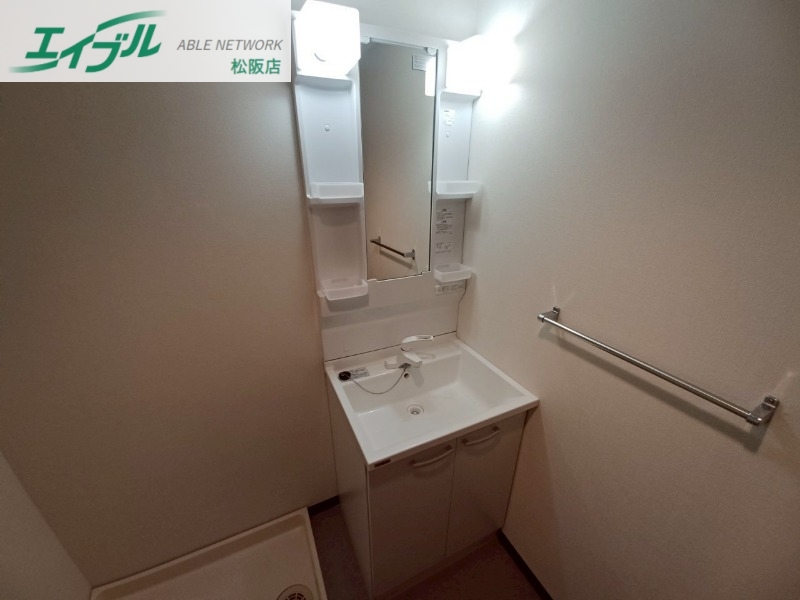 洗面設備　別部屋写真です