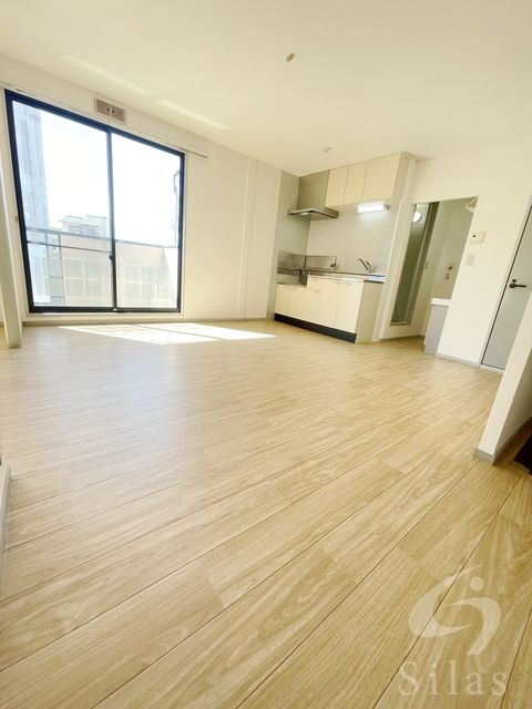 居室・リビング　反転タイプ