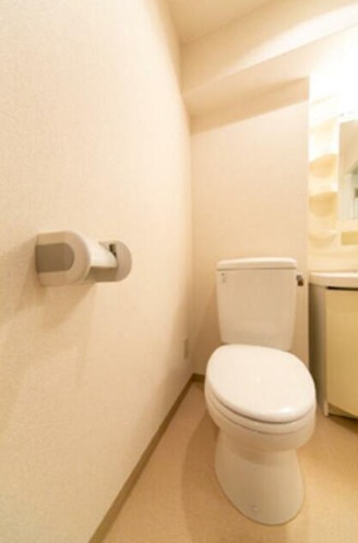 トイレ　※別部屋の参考写真です。