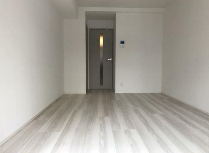 居室・リビング　※同タイプですが、室内フローリング等配色が異なります。