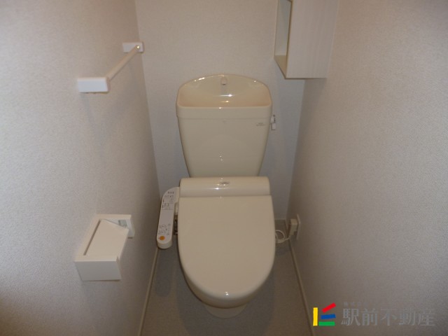 ヴィラ ピアーチェIIのトイレ写真
