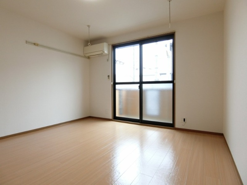 居室・リビング　図面と現状に相違がある場合には現状を優先