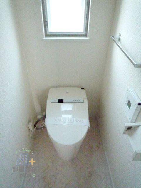 トイレ　※内装工事前写真です