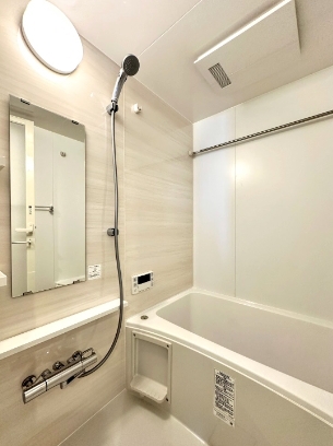 バス・シャワールーム　ゆったり過ごせるお風呂です