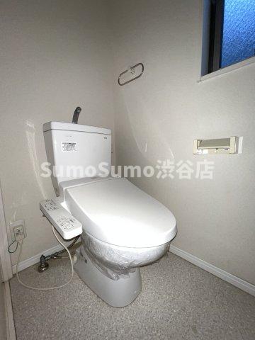トイレ　清潔感のあるトイレです