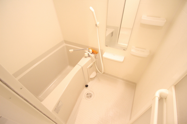 バス・シャワールーム　※別室の参考写真の為、現況優先です。