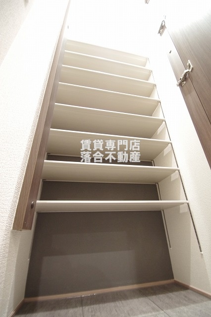 玄関　たっぷり入るシューズ収納♪