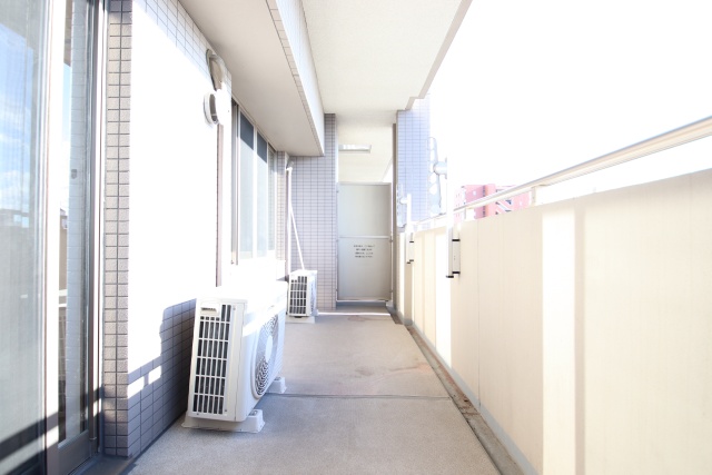 バルコニー　別室の参考写真です。※現況優先