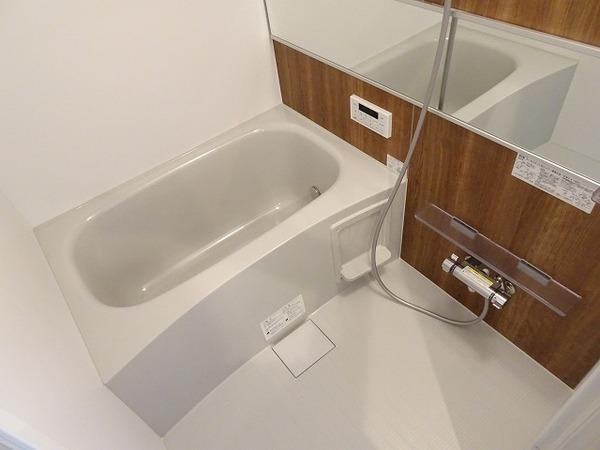 バス・シャワールーム　キレイな浴室です！