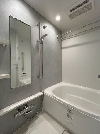 バス・シャワールーム　写真は同タイプ住居です。