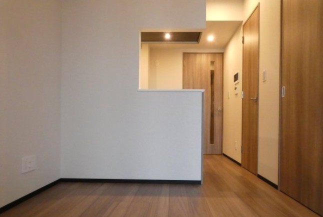 居室・リビング　写真は同タイプ住居です。