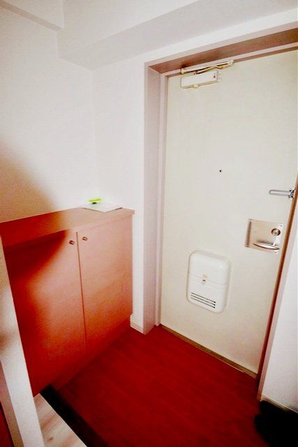 玄関　同タイプ参考写真